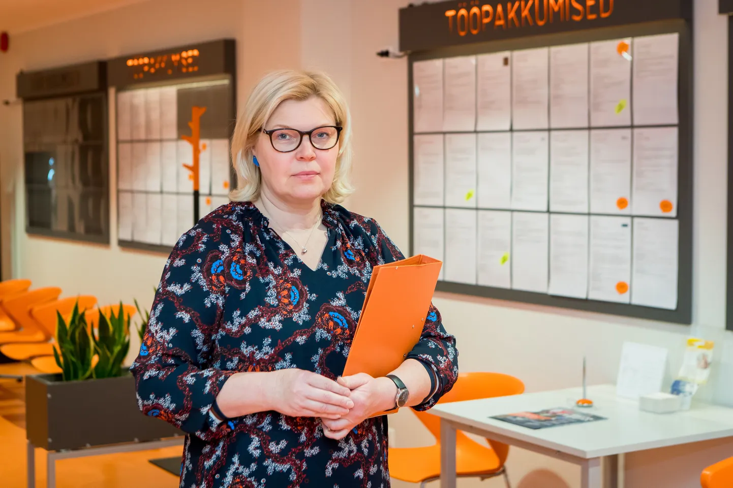 EESTIT TERVIKUNA vaadeldes märkis Ave Reimaa-Lepik, et tänavuse aasta esimesed üheksa kuud on kulgenud registreeritud töötuse vaates äärmiselt sarnaselt, oktoober pakkus siiski väikese üllatuse.