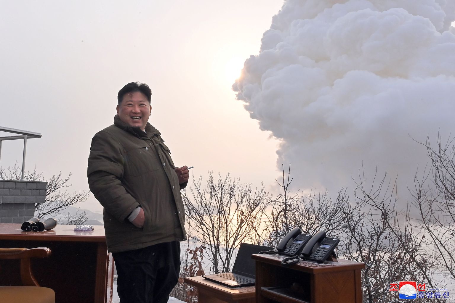 Kim Jong-un järjekordsel relvakatsetusel.