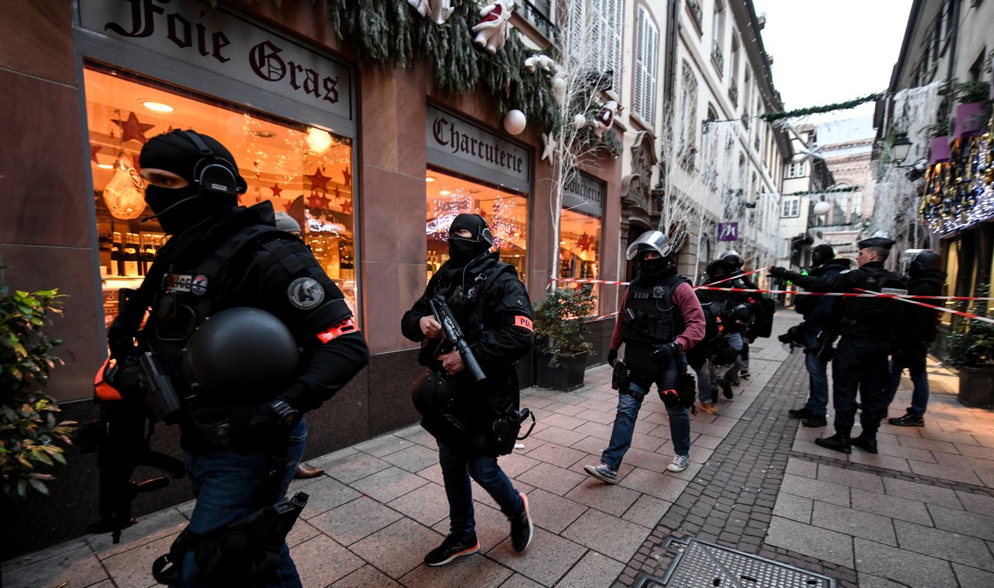 Strasbourgi ründaja tagaotsimise raames on kinni peetud viis inimest.