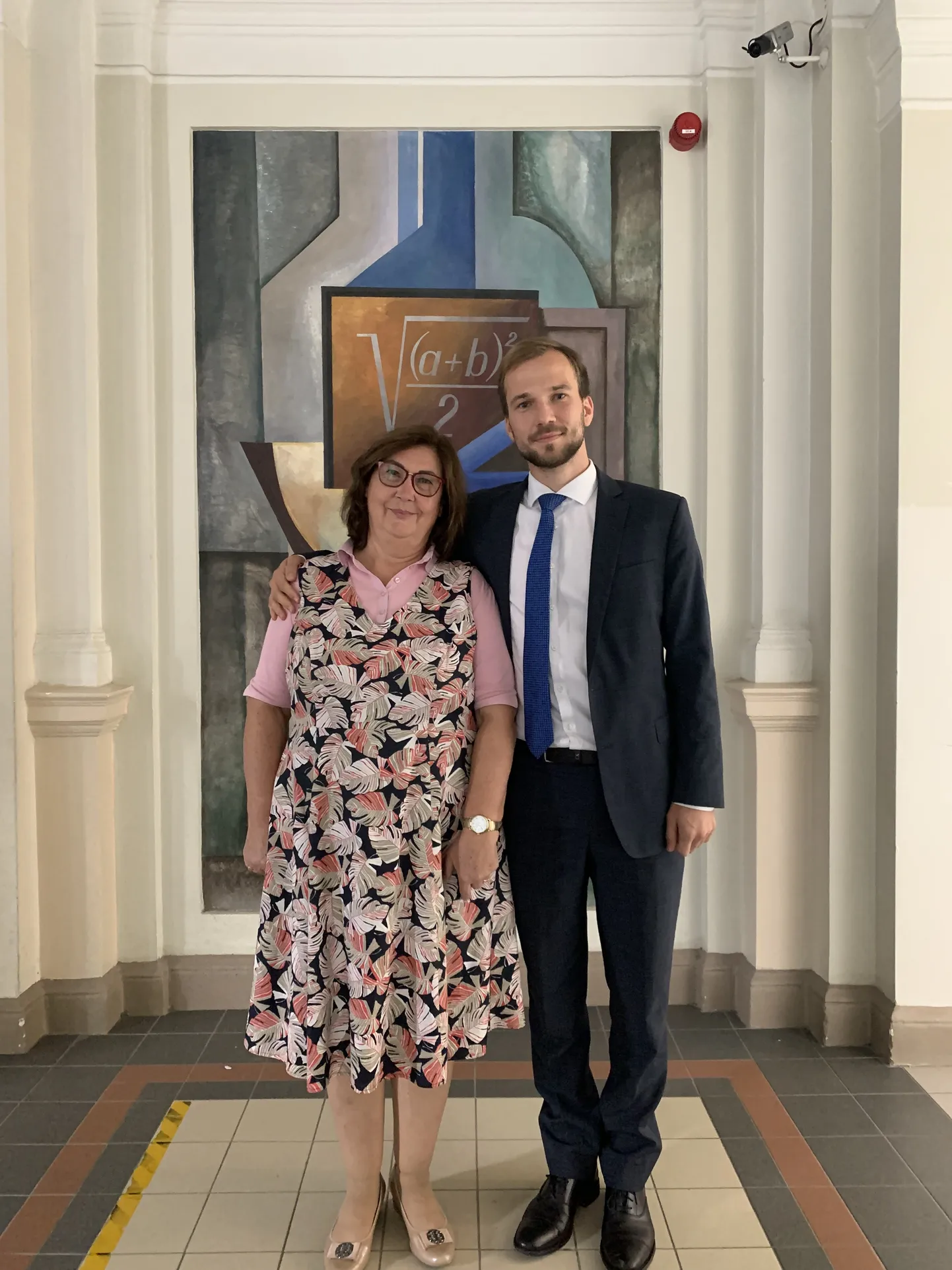 Tomass Pildegovičs un Rīgas Valsts 1.ģimnāzijas – vēstures skolotāja Ina Evardsone