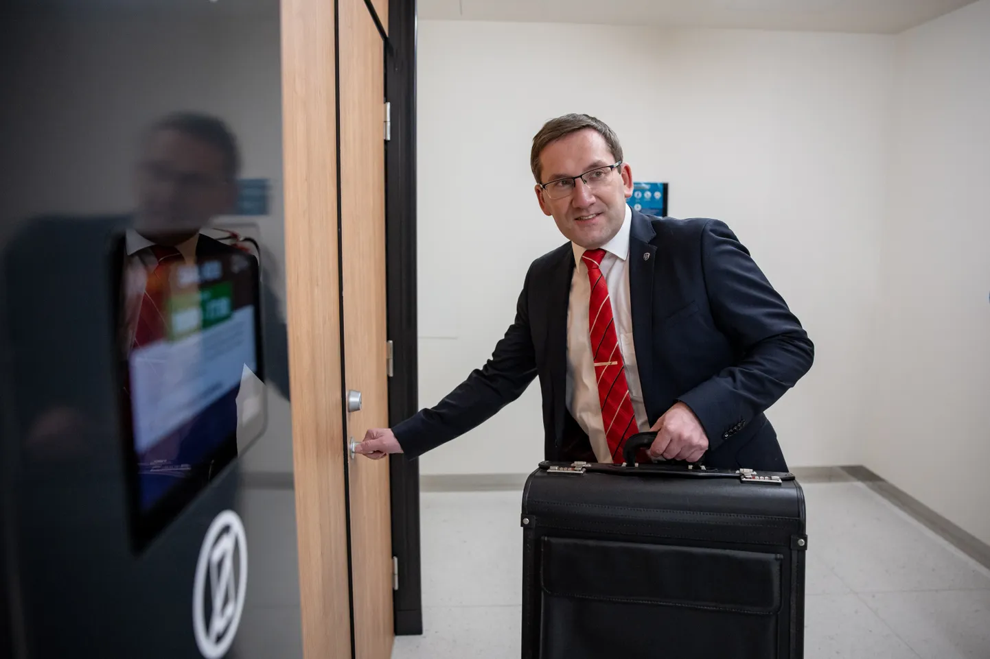 20.01.2023. Tallinn. Kersti Kracht ja Hillar Teder kohtuistungil. Taavi Pern. Foto Eero Vabamägi, Postimees
