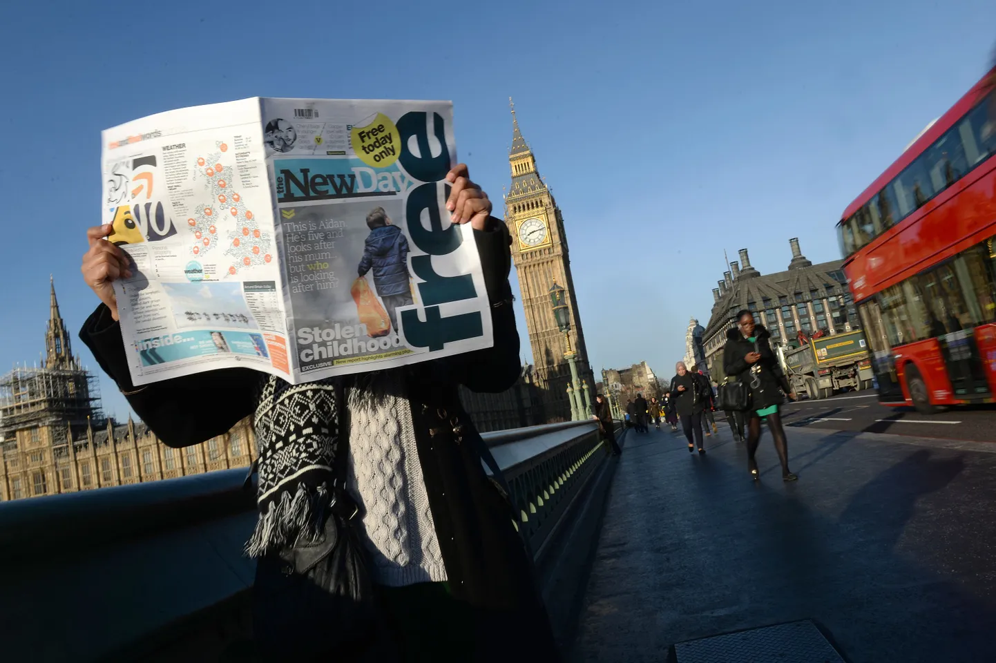 Värske lehelugeja Londonis.