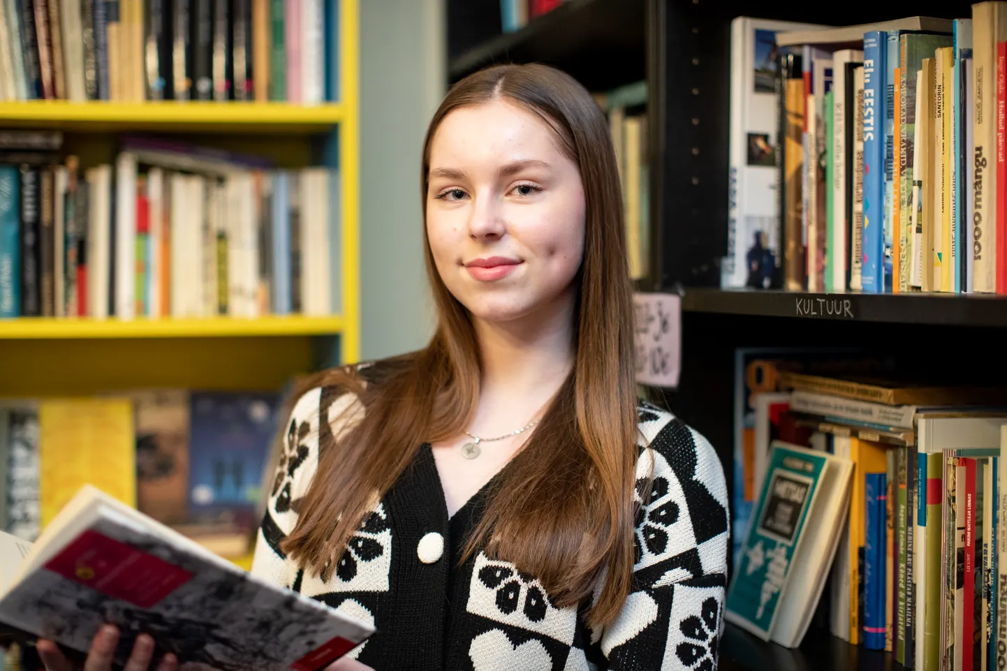 Juuniori kaasautor Laura Lehiste.