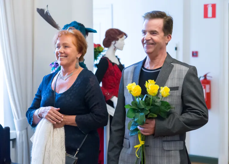 Helgi Sallo 75. sünnipäeva tähistamine kolleegidega Estonia teatri valges saalis.