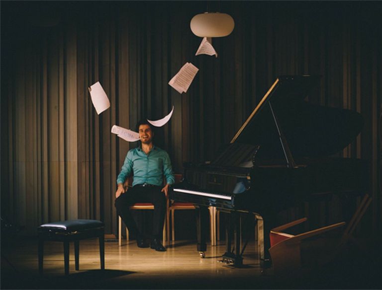 Georgijs Osokins komponē mūziku filmām un rudenī uzsāks mācības Džiljarda skolā Ņujorkā 