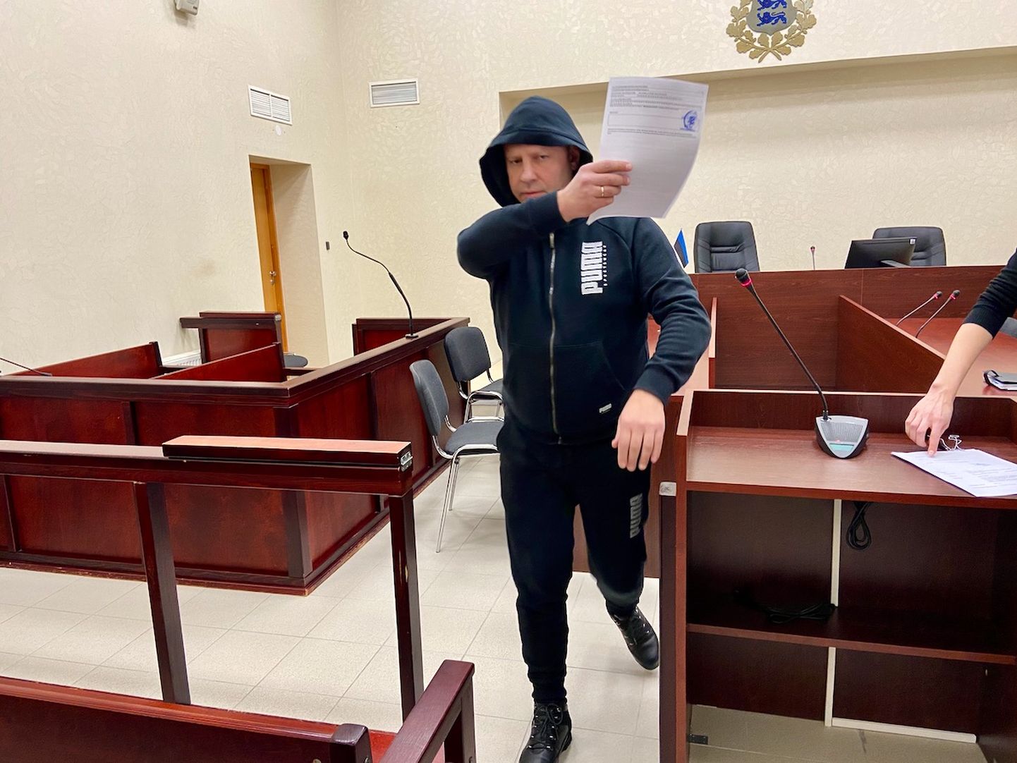 Andrei Kurilo kohtuotsuse teatavakstegemise järel Narva kohtumaja saalis. Kohus mõistis talle karistuseks viis aastat vangistust.