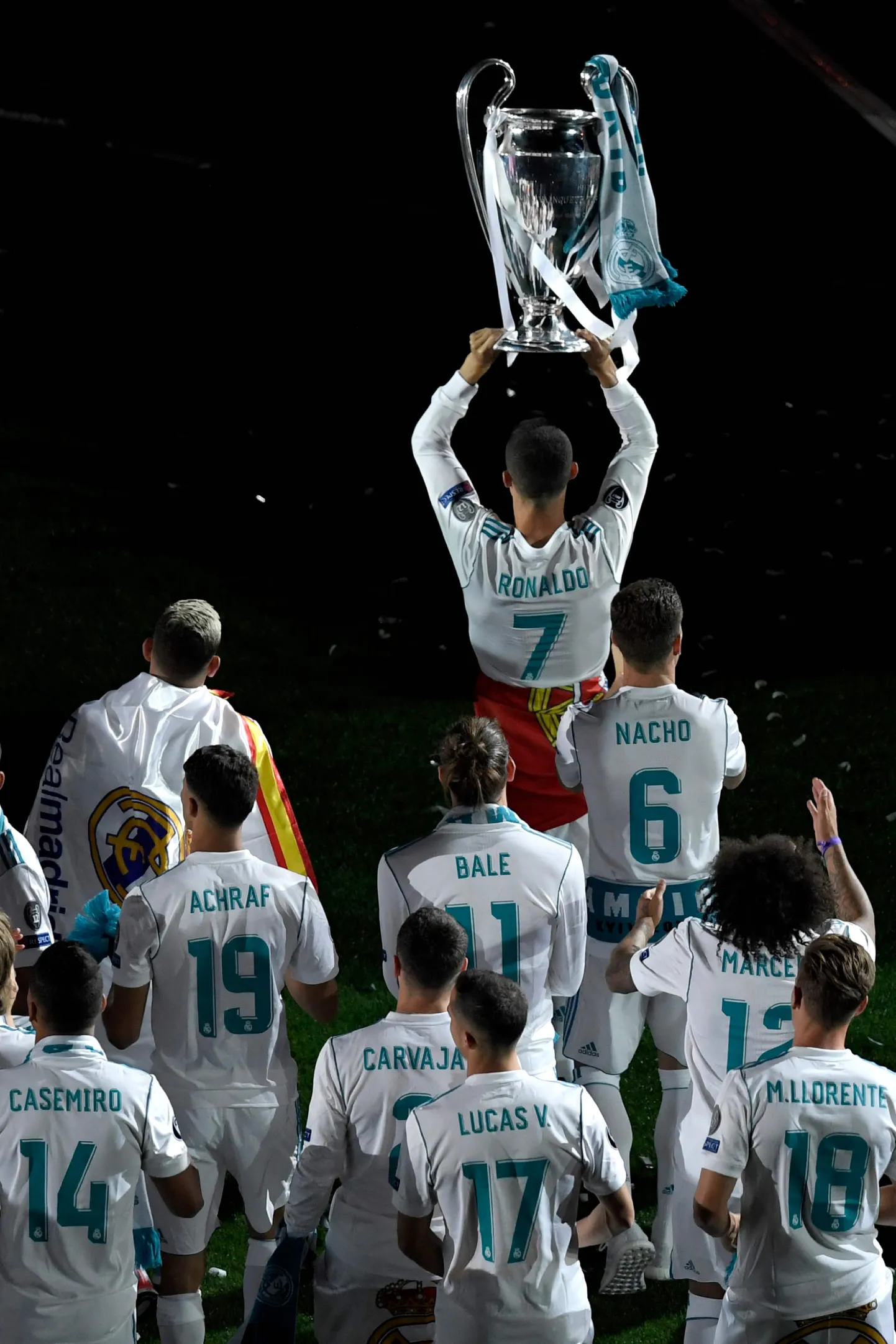 Madridi Reali mängijad Meistrite liiga karikaga