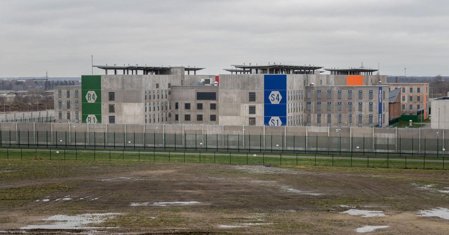 Tallinna lähedal Rae vallas 2018. aastal avatud PPA kinnipidamiskeskus pakub nii väljasaadetavatele kui ka varjupaigataotlejatele nüüdisaegseid tingimusi. Selles on eraldi eluruumid peredele, palveruum ja palju muud. Kohti on 123 inimesele.