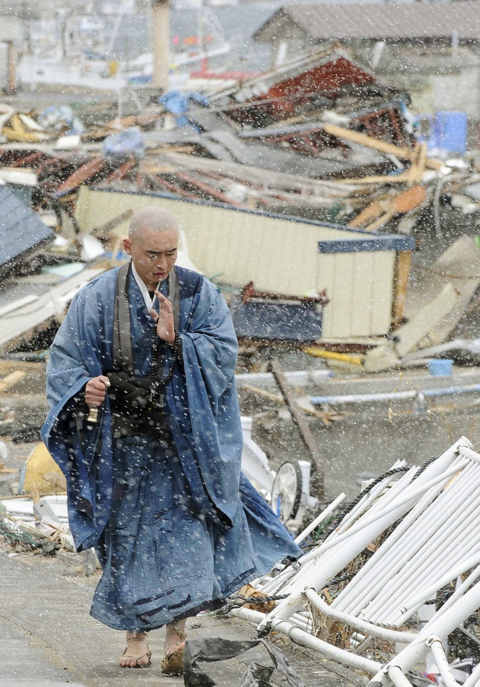 Buda munk palvetamas Iwate prefektuuris Yamadas