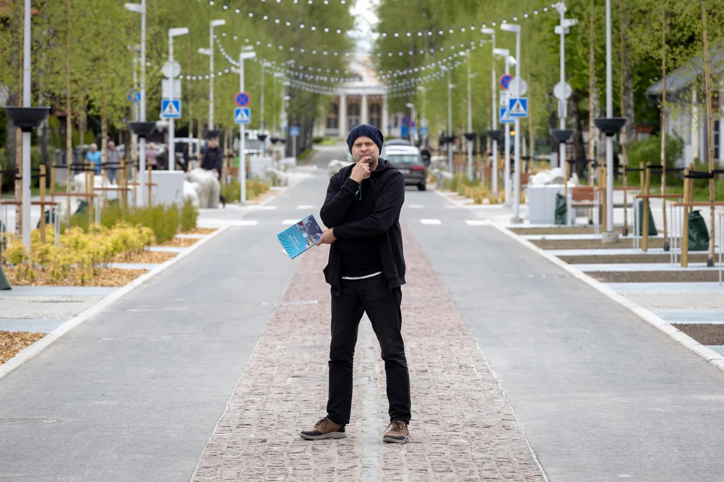 ​Supeluses elav koduloolane Indrek Aija on kirja pannud oma kodutänava ajalugu käsitleva raamatu.