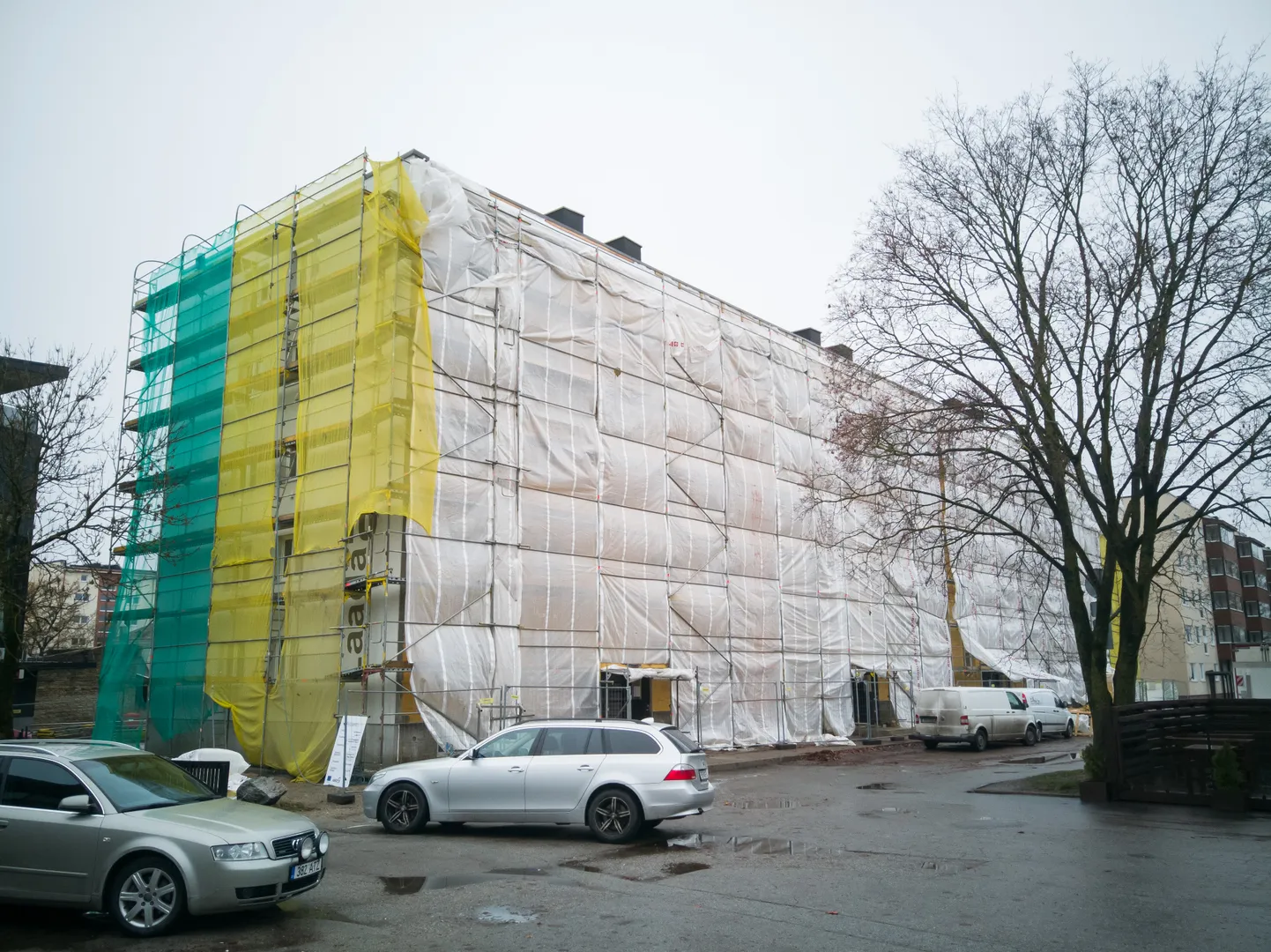 Kortermaja renoveerimine.