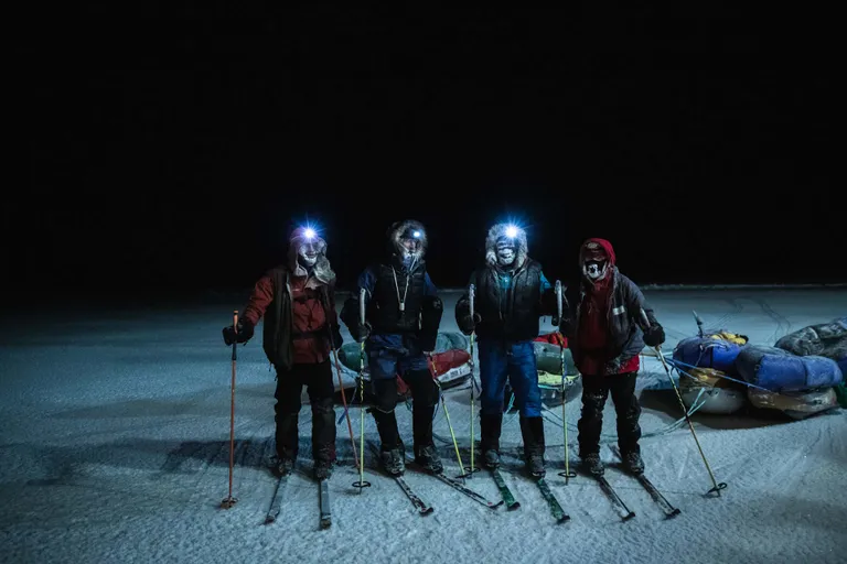 Polaarseiklejad koos oma päästjatega vasakult: Bengt Rotmo, Borge Ousland, Mike Horn ja Aleksander Gamme.