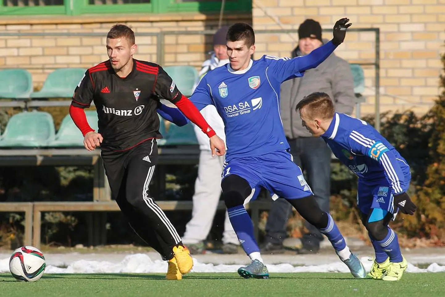Ken Kallaste (vasakul) Zabrze Gorniki särgis.