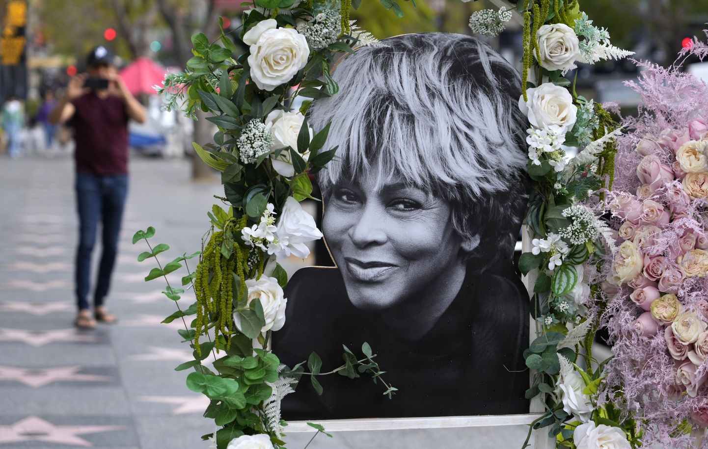 Laulja Tina Turneri, kes suri 24. mail 2023, foto USAs Californias Los Angeleses Hollywoodi kuuluste alleel (Walk of Fame)