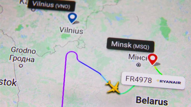 В ИКАО считают, что если бы экипаж связался с Ryanair, решение о выборе аэропорта могло быть другим