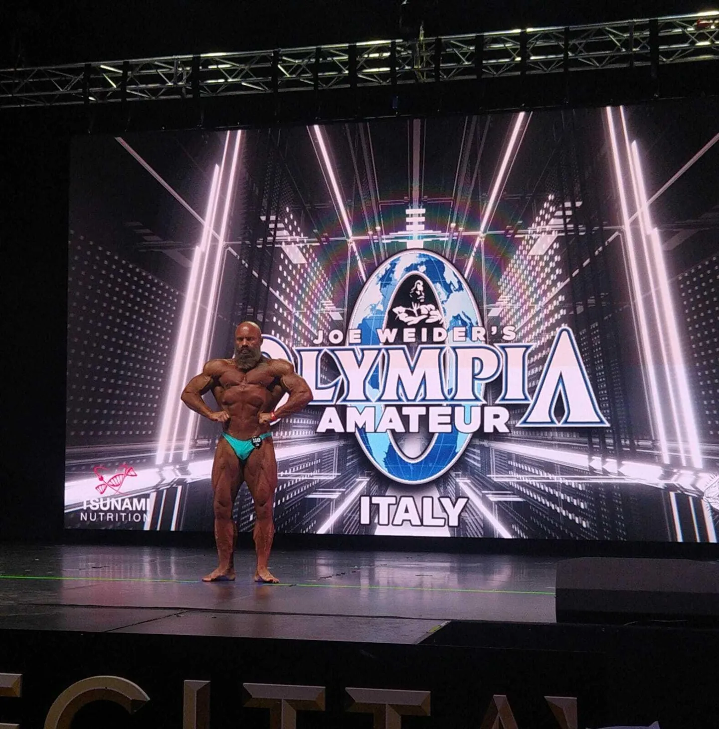 Eelmisel nädalal Itaalias Roomas peetud rahvusvaheliselt võistluselt «NPC Pro Qualifier Mr Olympia» naasis Viljandist pärit Janar Gröön kahe kategooria hõbemedaliga.