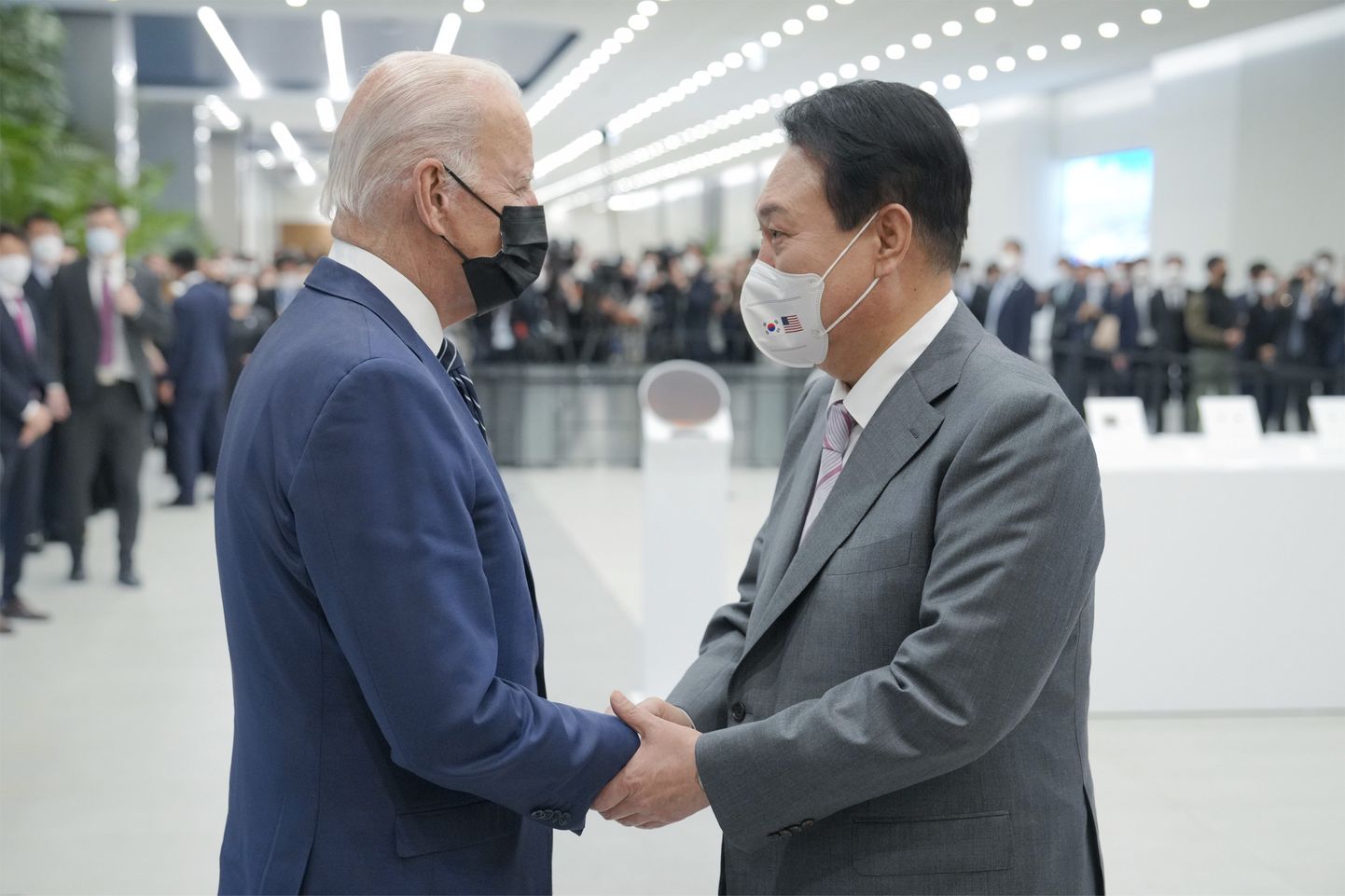 USA president Joe Biden (vasakul) ja Lõuna-Korea president Yoon Suk-yeol Pyeongtaekis 20. mai 2022.