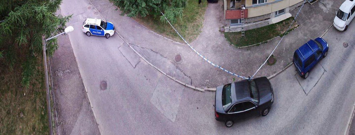 Politsei ja pommigrupp töötasid Tartus Kaunase puiesteel, kus ühest korterist leiti mehe surnukeha.