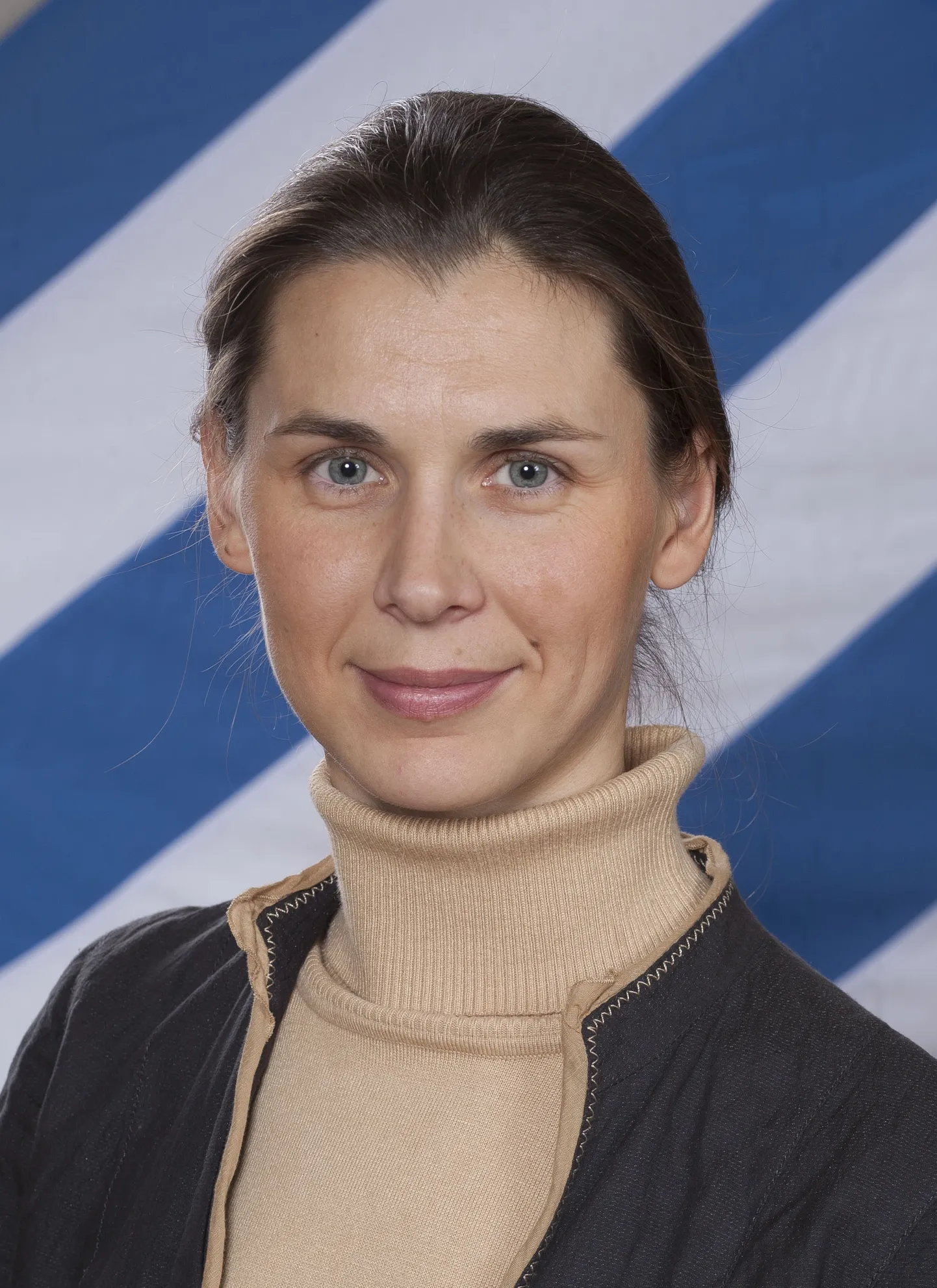 Linnavolikogu liikmed 2014
Eesti naiste vehklemiskoondise tugitala Irina Embrich
