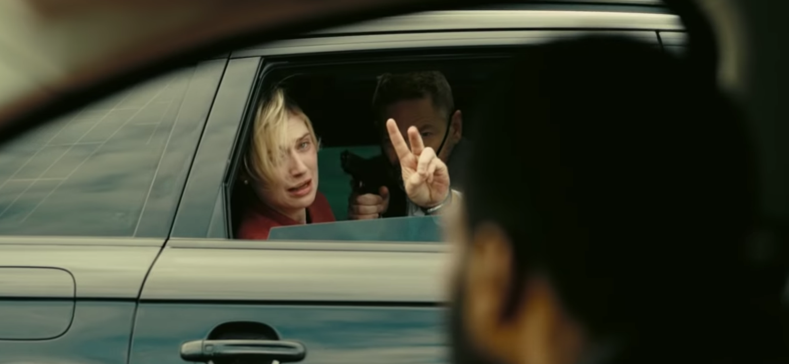 Elizabeth Debicki ja Kenneth Branagh «Teneti» dramaatilises Laagna tee stseenis