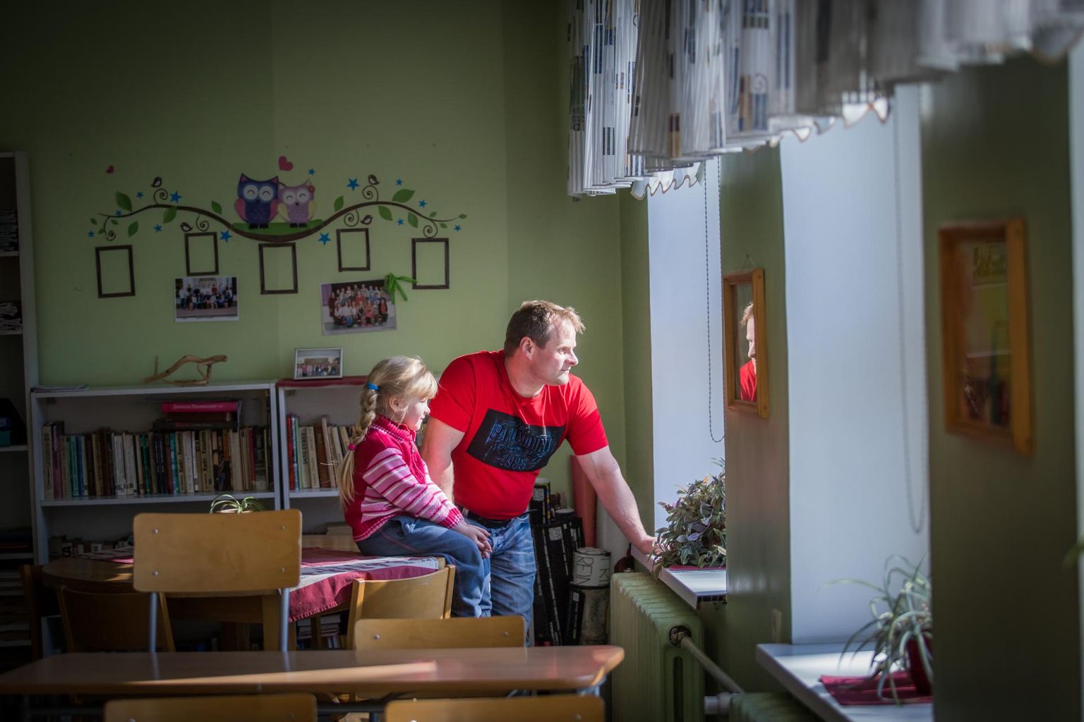 Mälestusi täis on ruum. Andrei Vassiljev, koos oma tütrega vaatab välja aknast, kust mees või istuda tunde. Ja oodata ema, keda ei tulnud.