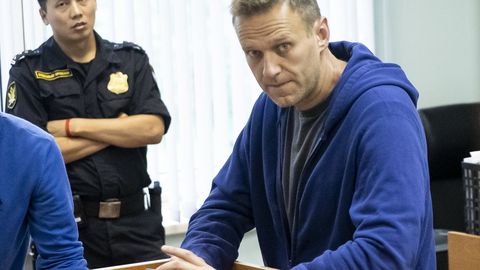 Vene kohus saatis Navalnõi taas arestikambrisse