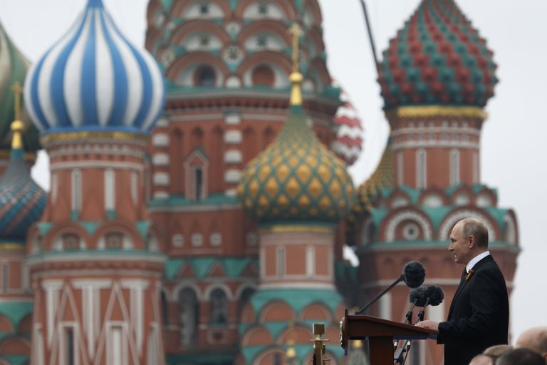 Venemaa president Vladimir Putin pidas võidupüha puhul kõne.