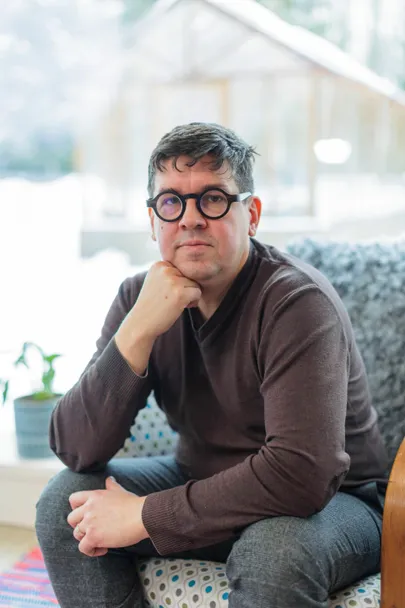 Priit Sibul oma maakodus Valgamaal