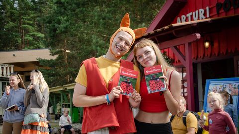 GALERII ⟩ Populaarne «Minu...» raamatusari tähistas Lottemaal 200. raamatu ilmumist
