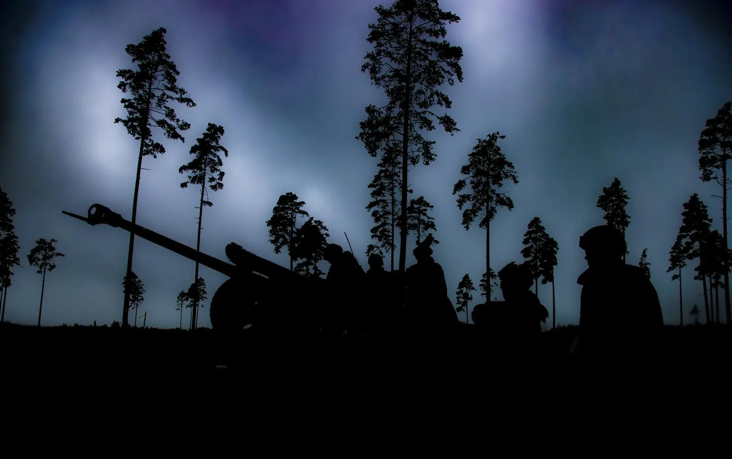 The Ministry of Defense has decided to cut costs in its administrative area over the next four years and will be laying off 270 people.
