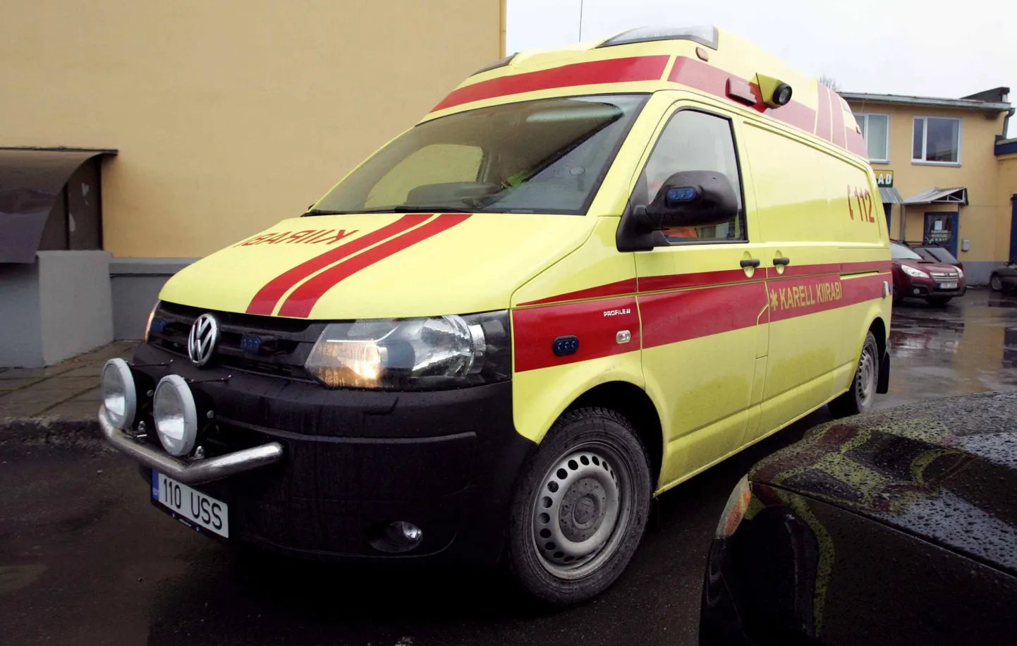 Karell Kiirabi kiirabiauto.