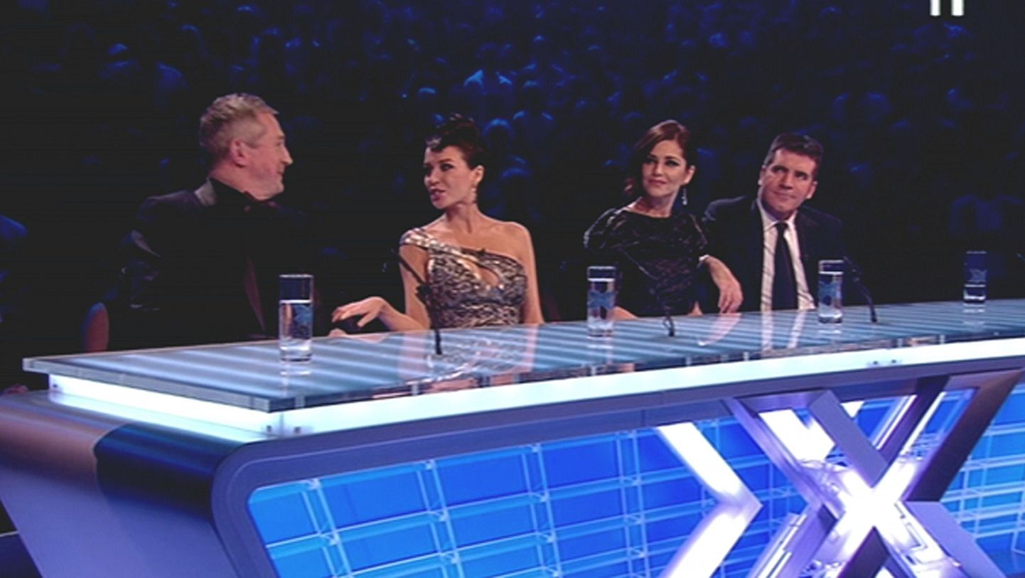 Briti talendisaate "X-Factor" kohtunikud Louis Walsh, Dannii Minogue, Cheryl Cole ja Simon Cowell