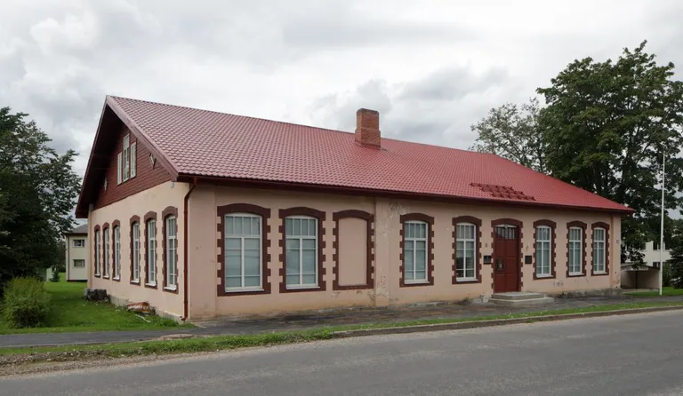 Vaade hoone esifassaadile, 2020.