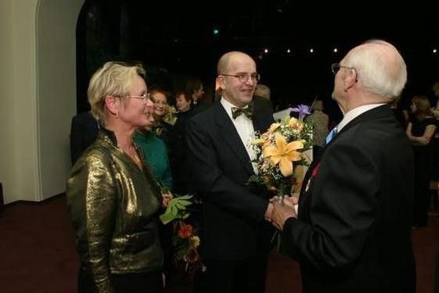 Hendrik Toompere koos abikaasa Maie Toomperega Nukuteatri looja Ferdinand Veike 80. sünnipäeva tähistamisel 2004. aastal.