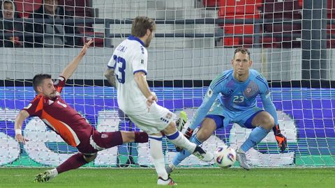 Latvijas futbolisti izlaiž vadību un PK kvalifikāciju noslēdz ar zaudējumu Serbijā