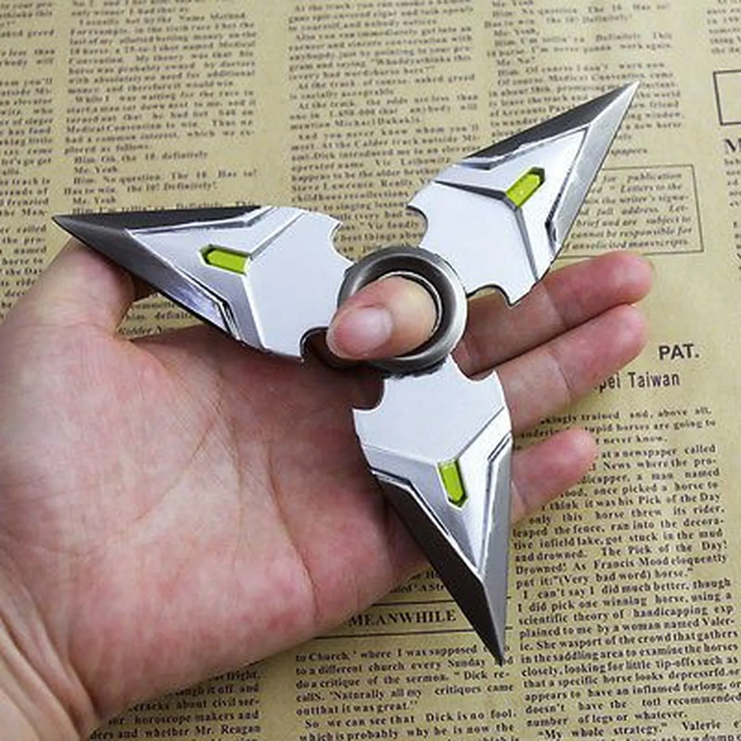Genji Shurikan fidget spinnereid müüb näiteks eBay netipood.