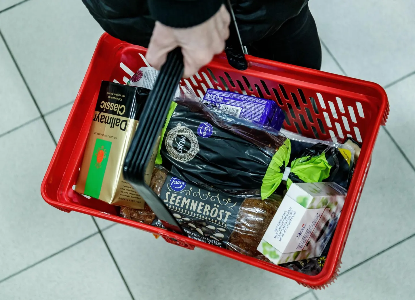Poodides läheb varaste korvi aina rohkem igapäevaseid tarbekaupu.