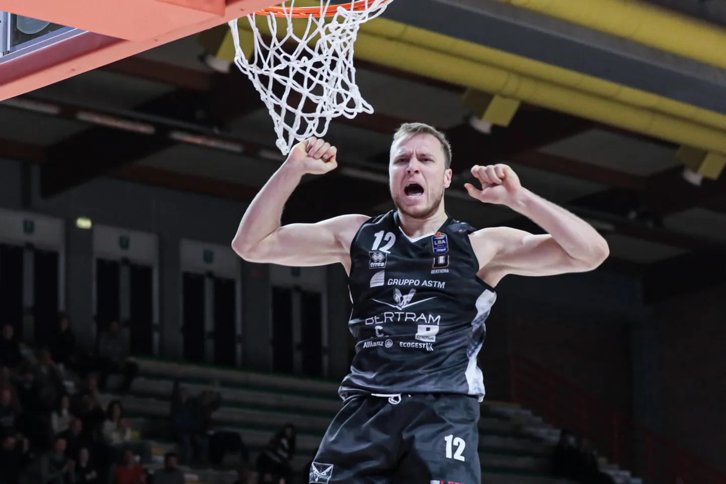 Latvijas basketbolists Artūrs Strautiņš