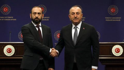 Maavärinadiplomaatia ⟩ Maavärin leevendab Türgi suhteid Armeenia ja Kreekaga