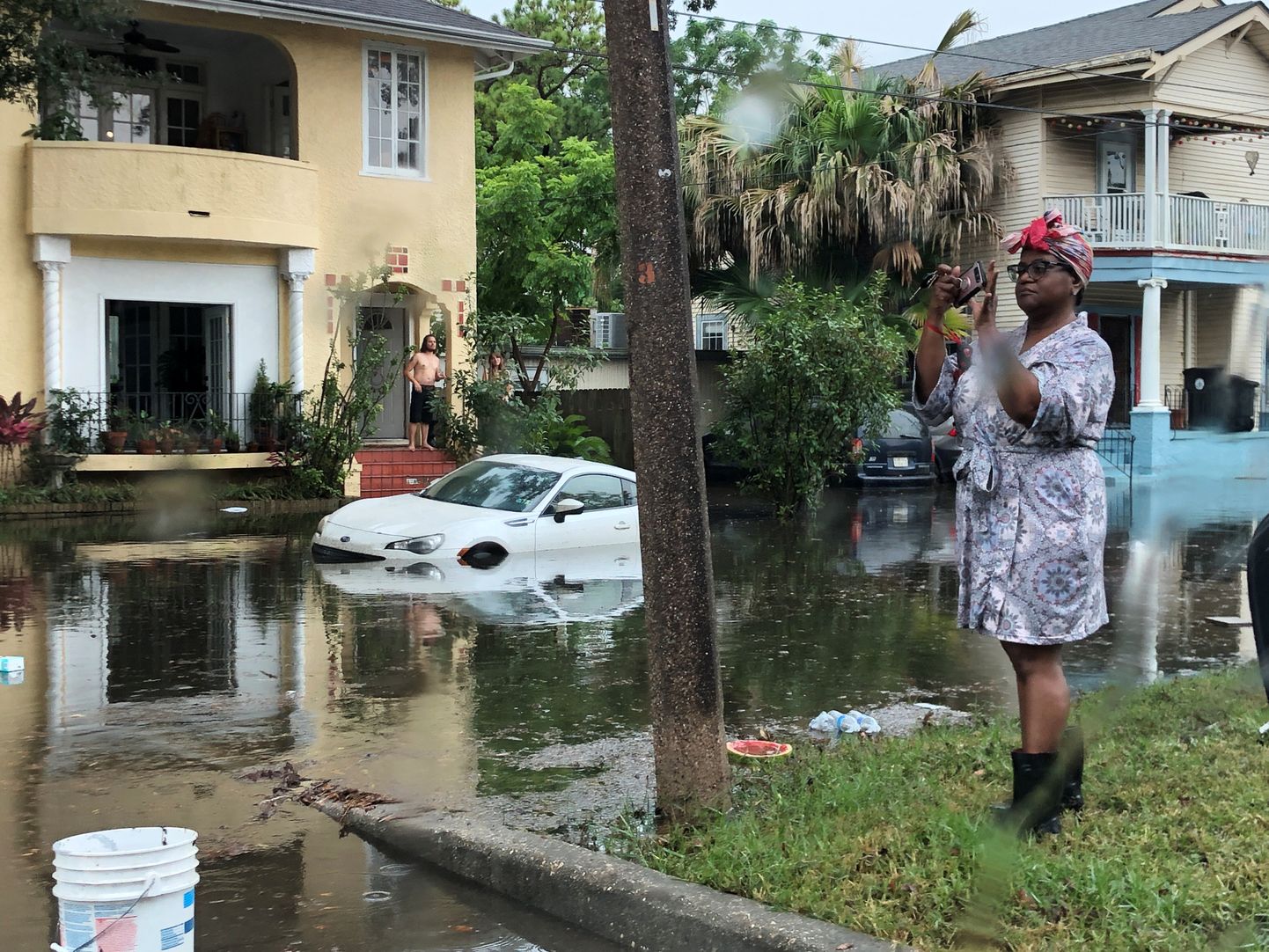 Tulvavesi New Orleansi tänavatel.