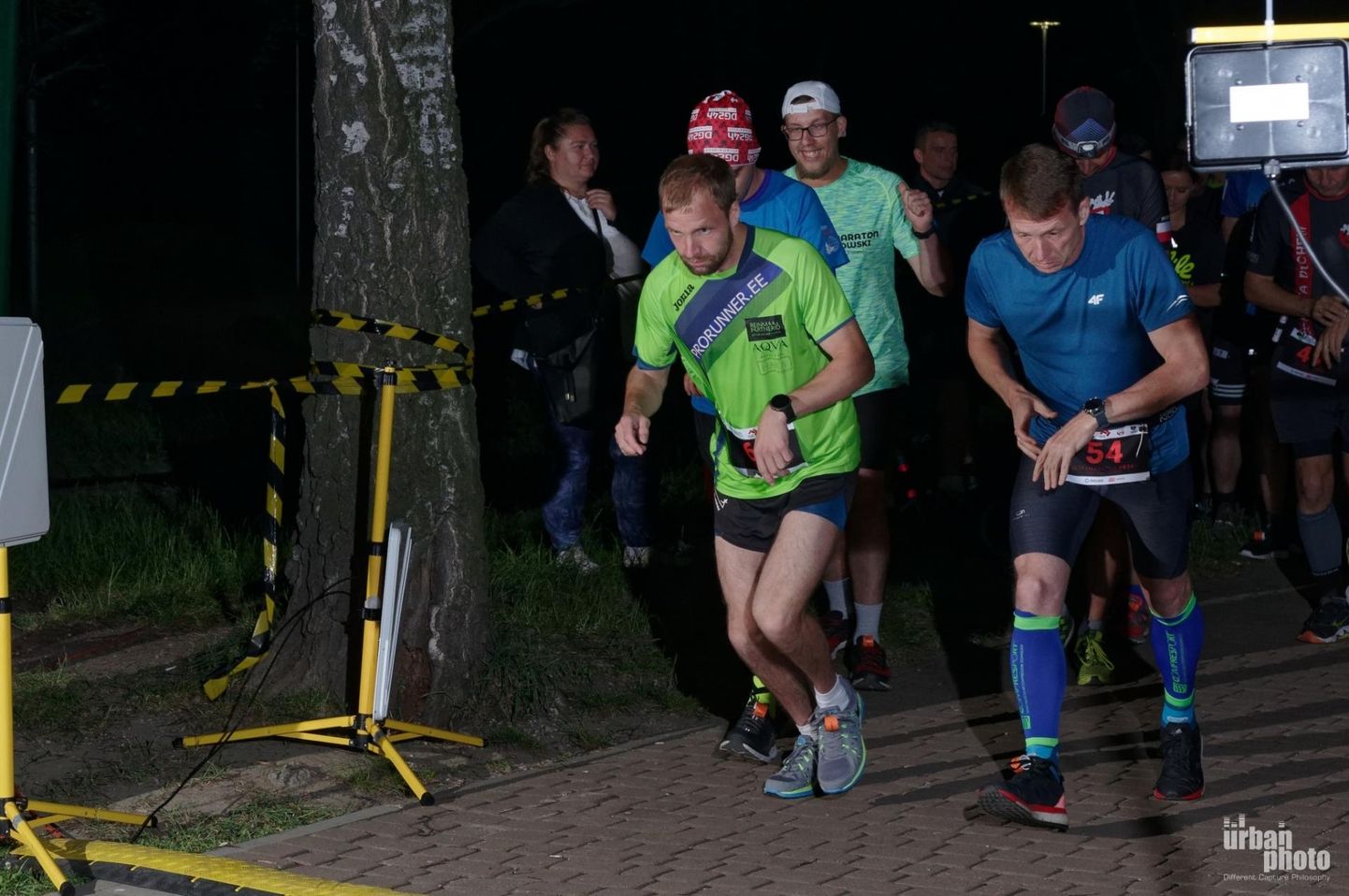 Cris Poll (rohelises) võttis Poolas ette 12 tundi kestva jooksu, milles püstitas uue isikliku rekordi.