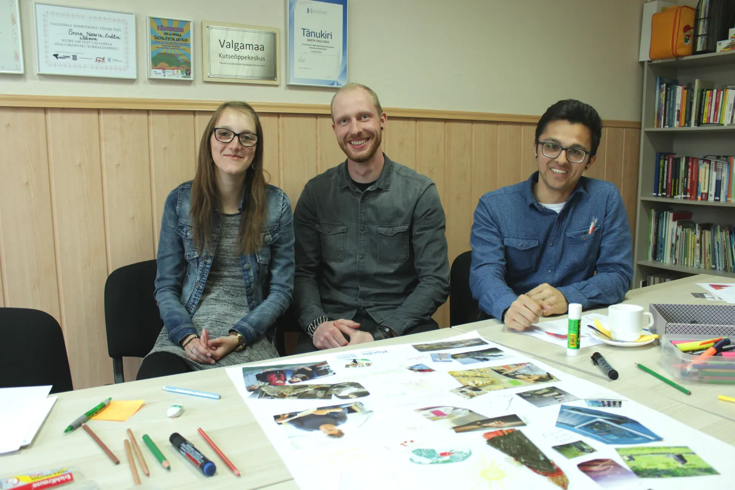 20 aastane Evelyn Heidebrecht (vasakult),  26aastane Silas Pröhl ja 20aastane Yannick Musch õpivad Saksamaal Mannheimis Tööuuringute Rakenduskõrgkoolis (University of Applied Labour Studies of the Federal Employment Agency) karjäärinõustajateks. Eesti praktikal omandavad nad teadmisi siinsetest tööturuteenustest ja haridussüsteemist.
