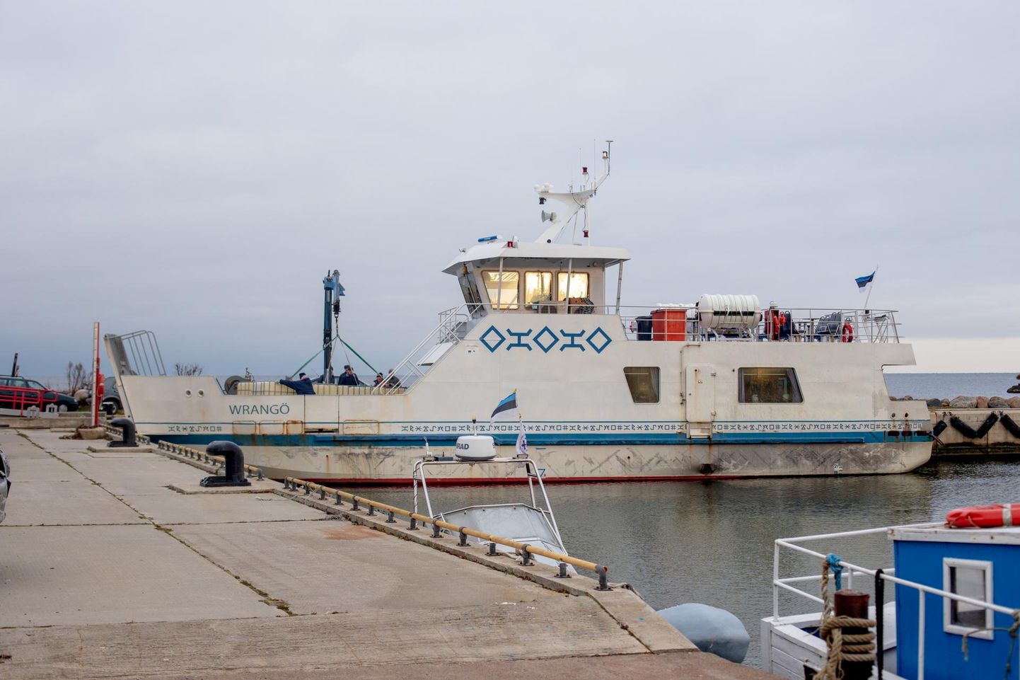 2013. aastast sõidab Leppneeme ja Kelnase sadama vahet reisiparvlaev Wrangö.