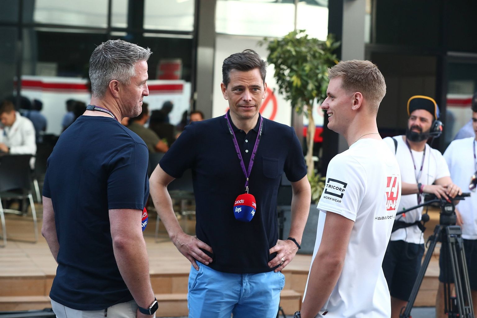 Mick Schumacher (paremal) ja Ralf Schumacher (vasakul).
