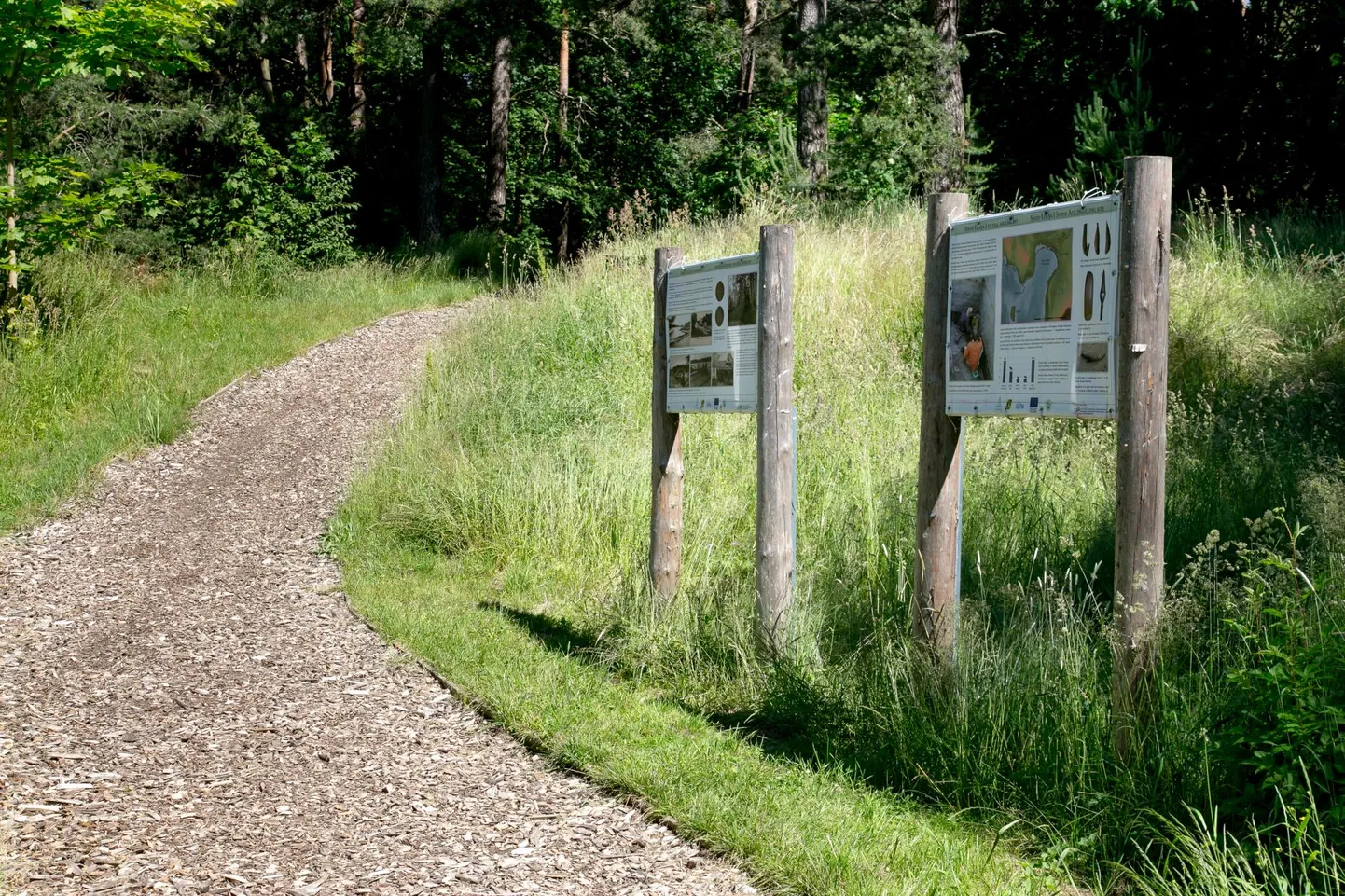 Reiu jõe suudme vahetus läheduses asuv kiviaja teemapark.