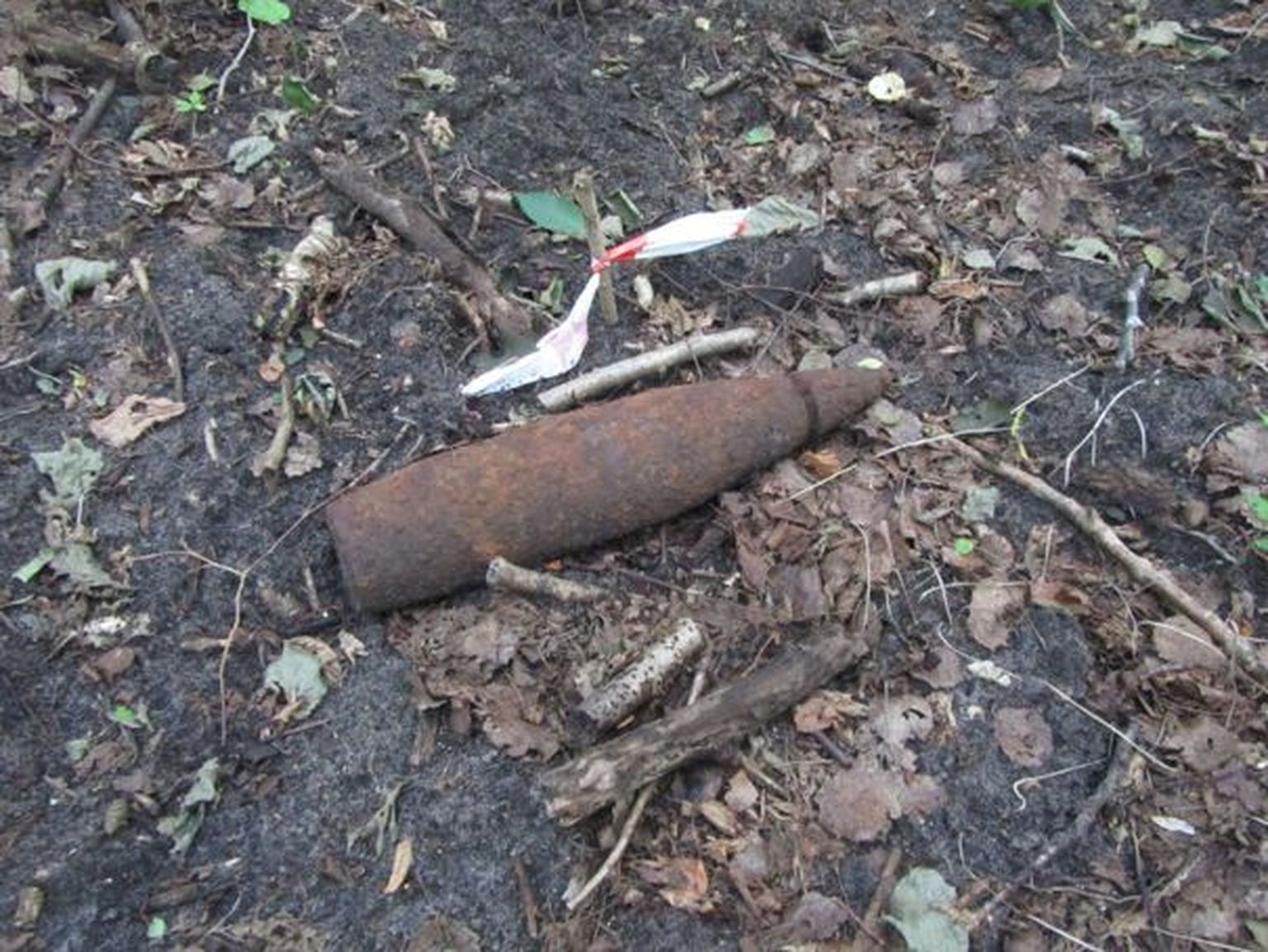 Sõrve poolsaarelt Vintri külast leiti saksa 10,5cm mürsk