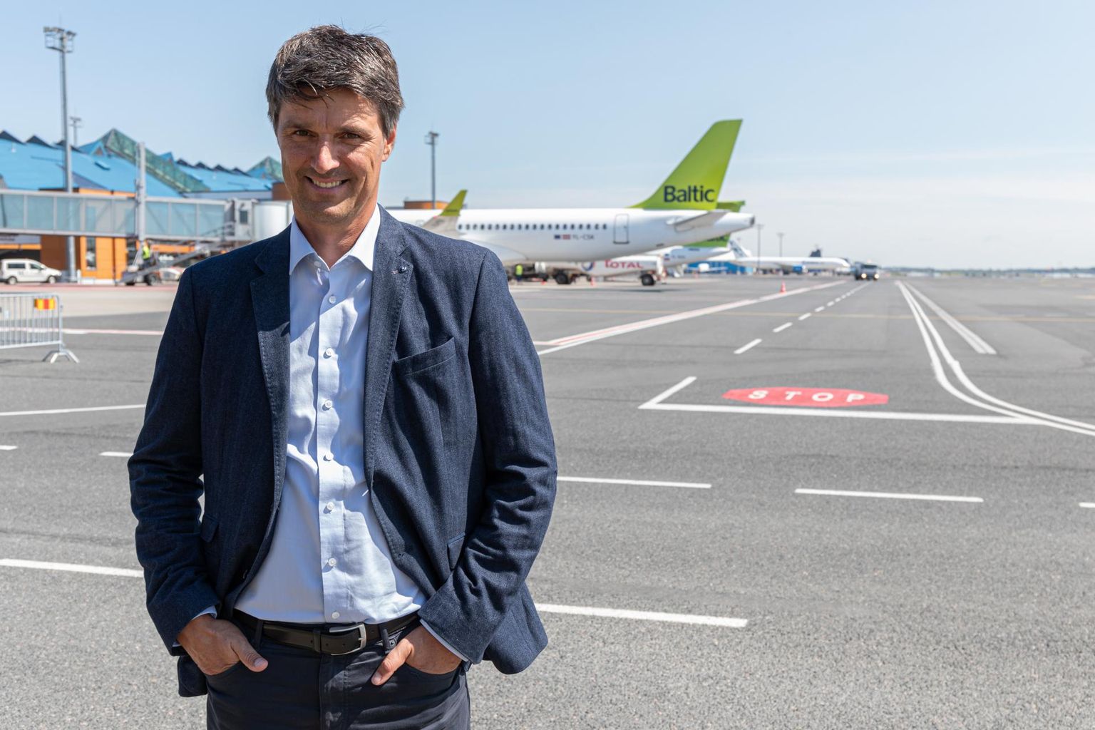 Tallinna Lennujaama uue juhi Riivo Tuvikese sõnul jääb küll Nordica muudatuste tõttu suvesihtkohti vähemaks, aga seevastu laiendab end Tallinnas airBaltic.
