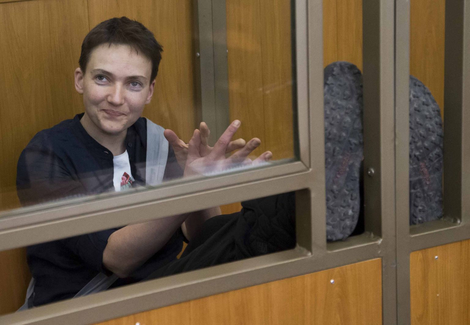 Ukraina vangistatud sõjaväepiloot Nadja Savtšenko.