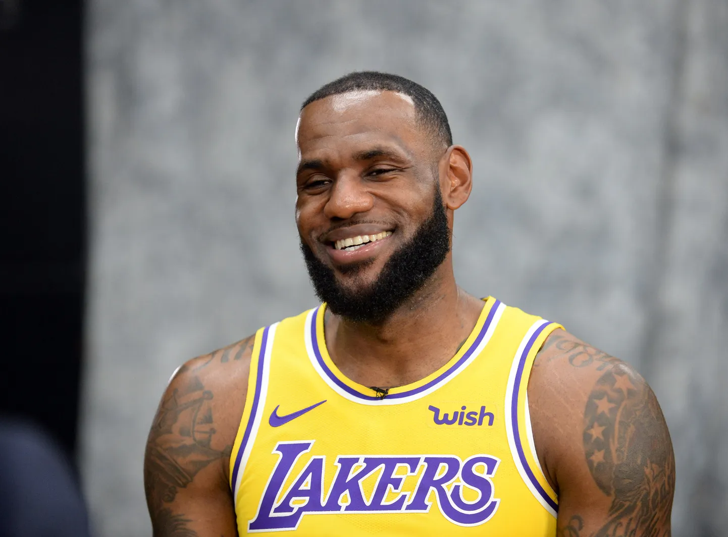 Lebrons Džeimss