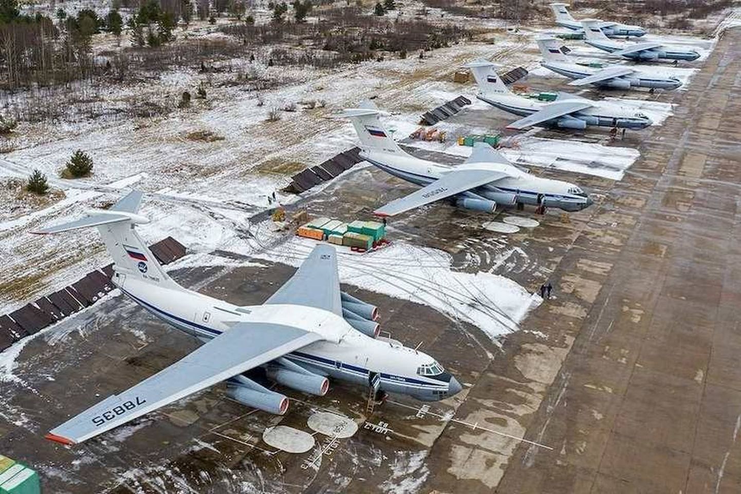 Российские военно-транспортные самолеты "Ил-76"